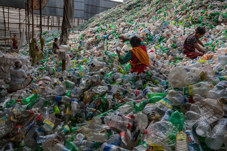 "Biz Ne Yaptık" Diyeceğiniz 20 Plastik Atık Fotoğrafı